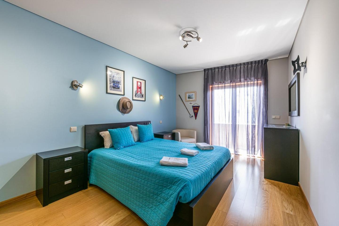 Апартаменты Guestready - Luxe Living By The Pool Повуа-ди-Варзин Экстерьер фото