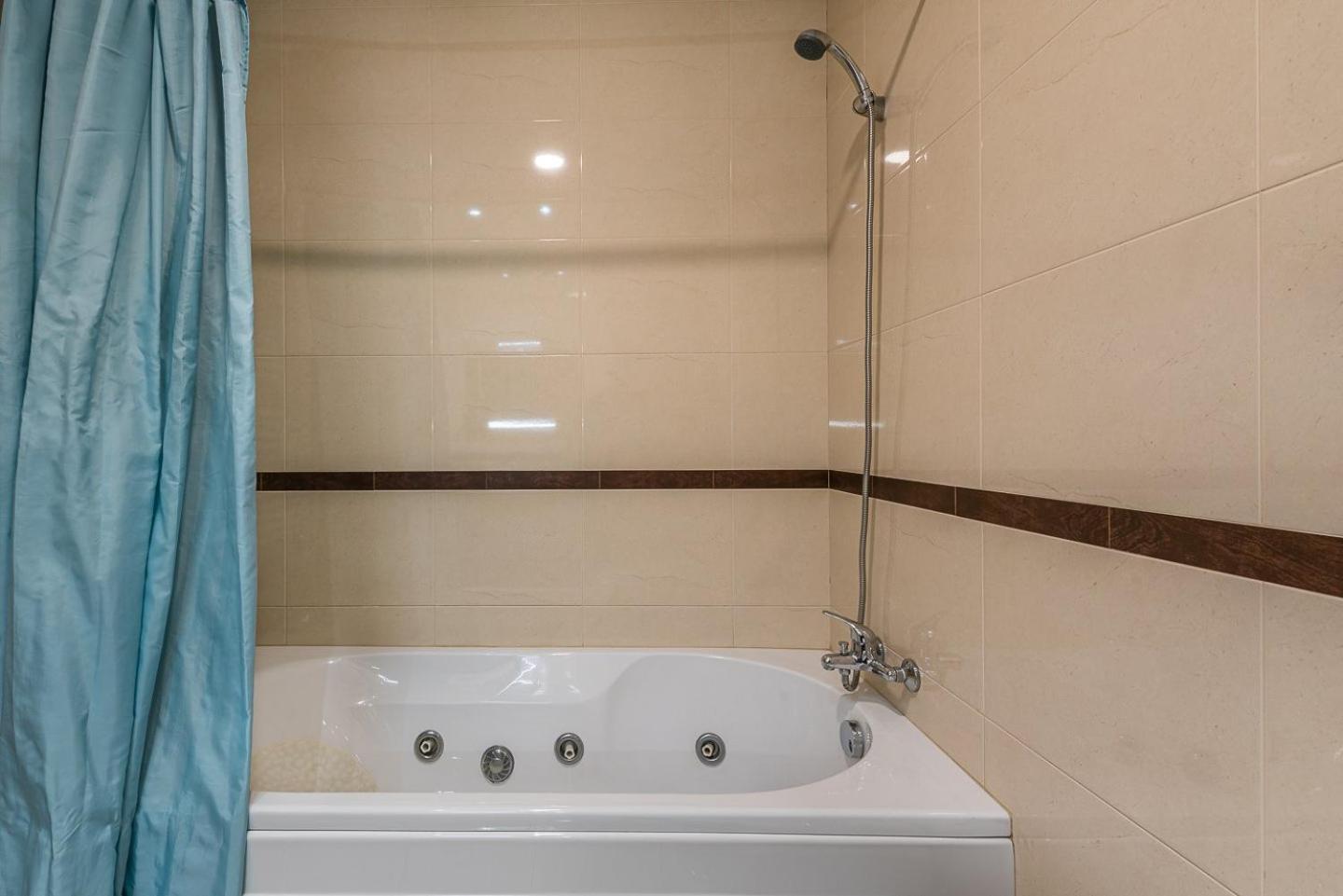 Апартаменты Guestready - Luxe Living By The Pool Повуа-ди-Варзин Экстерьер фото