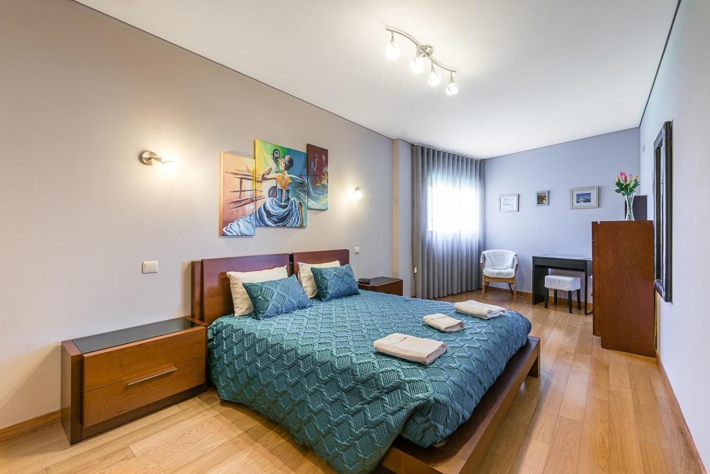 Апартаменты Guestready - Luxe Living By The Pool Повуа-ди-Варзин Экстерьер фото